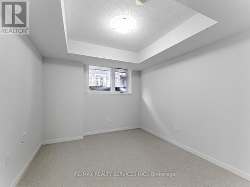 77 - 39 Honeycrisp Crescent, Vaughan, ON - Indoor Photo Showing Other Room