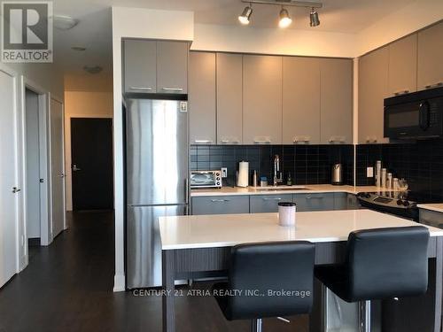 603 - 9471 Yonge Street, Richmond Hill, ON - Indoor Photo Showing Kitchen