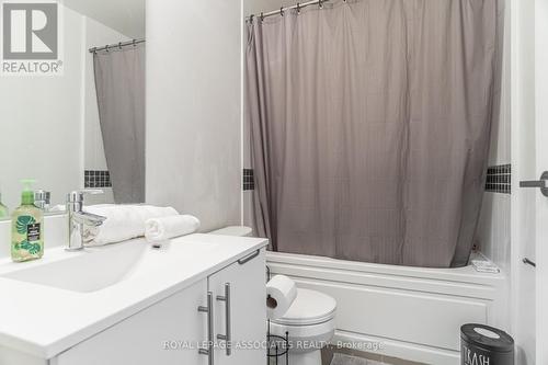 2328 - 165 Legion Road N, Toronto, ON - Indoor Photo Showing Bathroom