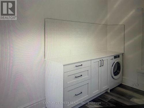 12 Lawrence Avenue, Guelph, ON - Indoor Photo Showing Laundry Room