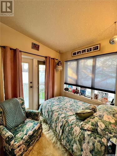 676 3Rd Avenue Ne, Swift Current, SK - Indoor Photo Showing Bedroom