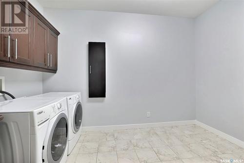 305 3750 Haughton Road E, Regina, SK - Indoor Photo Showing Laundry Room