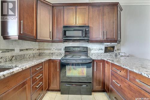 305 3750 Haughton Road E, Regina, SK - Indoor Photo Showing Kitchen