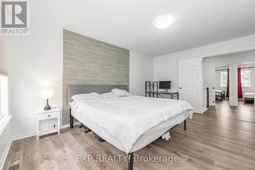 7 Foxden Place, Ottawa, ON - Indoor Photo Showing Bedroom