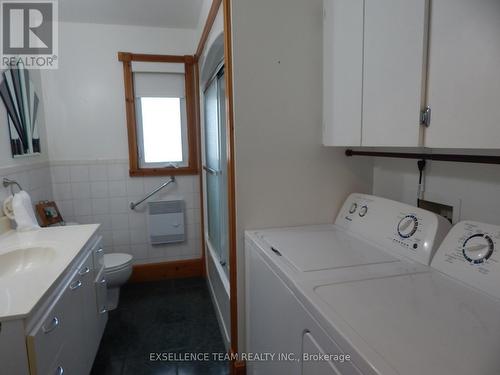 6666 Lawrence Street, South Glengarry, ON - Indoor Photo Showing Laundry Room