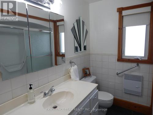 6666 Lawrence Street, South Glengarry, ON - Indoor Photo Showing Bathroom