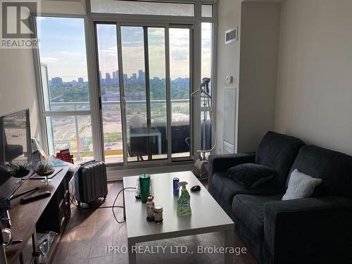 2105 - 121 Mcmahon Drive, Toronto, ON - Indoor Photo Showing Living Room