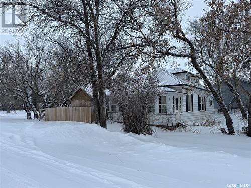 614 Whyte Street, Loreburn, SK - Outdoor