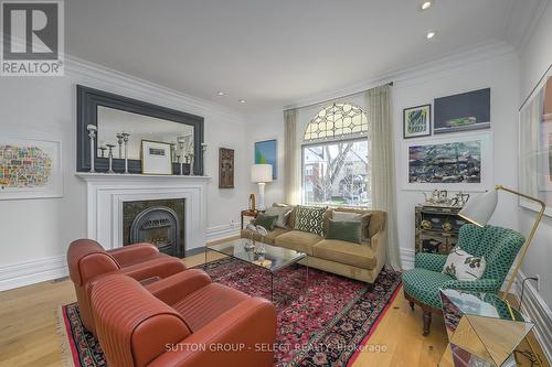 867 Hellmuth Avenue, London, ON - Indoor Photo Showing Living Room With Fireplace