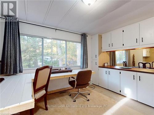 112 Huron Road, Huron-Kinloss, ON - Indoor Photo Showing Kitchen