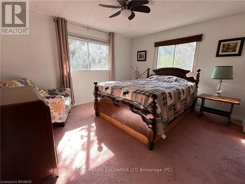 112 Huron Road, Huron-Kinloss, ON - Indoor Photo Showing Bedroom