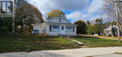 4 Alexander Street, Northern Bruce Peninsula, ON - Outdoor With Facade