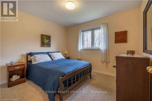 109 Alexandria St, Georgian Bluffs, ON - Indoor Photo Showing Bedroom