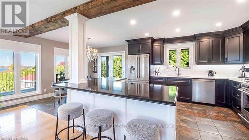 151 Grandore Street W, Georgian Bluffs, ON - Indoor Photo Showing Kitchen With Upgraded Kitchen