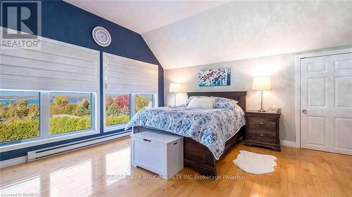 151 Grandore Street W, Georgian Bluffs, ON - Indoor Photo Showing Bedroom