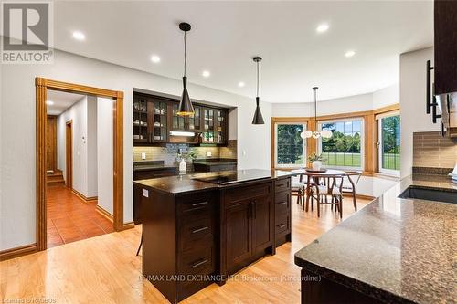 248 Bruce Road 23, Kincardine, ON - Indoor Photo Showing Kitchen With Upgraded Kitchen