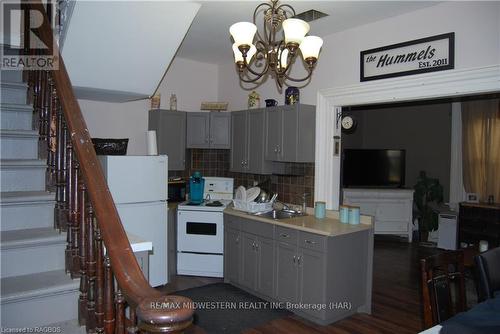 41 William Street W, Minto (Harriston), ON - Indoor Photo Showing Kitchen