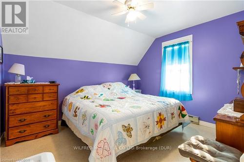 522223 Concession 12 Ndr, West Grey, ON - Indoor Photo Showing Bedroom