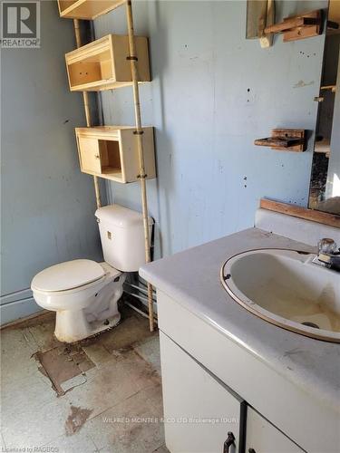 444 Chepstow Road, Brockton, ON - Indoor Photo Showing Kitchen