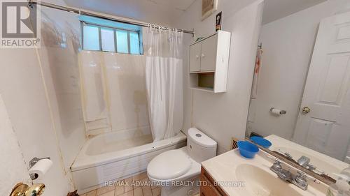 193 Wharncliffe Road N, London, ON - Indoor Photo Showing Bathroom