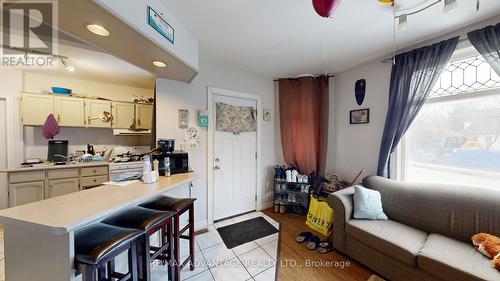 193 Wharncliffe Road N, London, ON - Indoor Photo Showing Kitchen