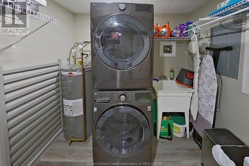 5840 Newman Boulevard Unit# 118, Lasalle, ON - Indoor Photo Showing Laundry Room