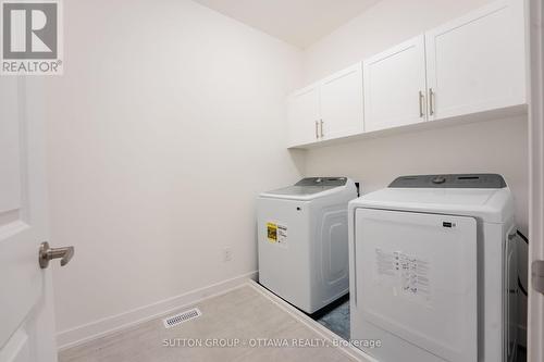 346 Monticello Avenue, Ottawa, ON - Indoor Photo Showing Laundry Room