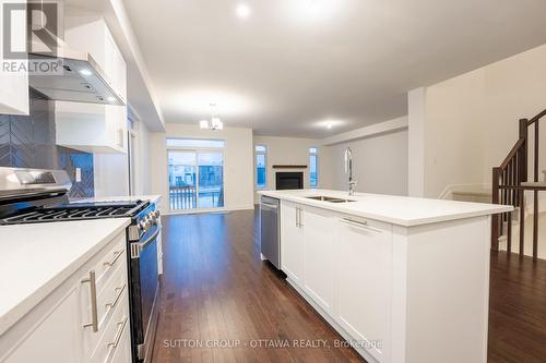 346 Monticello Avenue, Ottawa, ON - Indoor Photo Showing Kitchen With Double Sink With Upgraded Kitchen