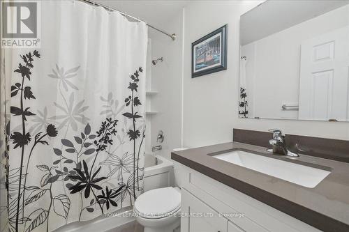 41 Kovac Road, Cambridge, ON - Indoor Photo Showing Bathroom