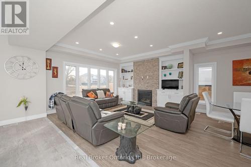 61 Eleanor Avenue, Hamilton (Eleanor), ON - Indoor Photo Showing Living Room With Fireplace