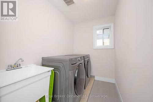 61 Eleanor Avenue, Hamilton (Eleanor), ON - Indoor Photo Showing Laundry Room