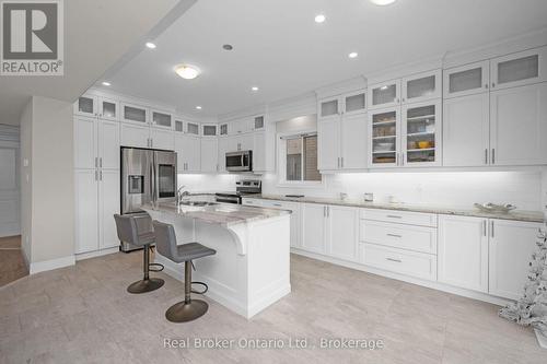 61 Eleanor Avenue, Hamilton (Eleanor), ON - Indoor Photo Showing Kitchen With Upgraded Kitchen