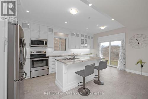 61 Eleanor Avenue, Hamilton (Eleanor), ON - Indoor Photo Showing Kitchen With Double Sink With Upgraded Kitchen