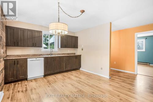 21111 Concession Rd 8 Road, South Glengarry, ON - Indoor Photo Showing Kitchen With Double Sink