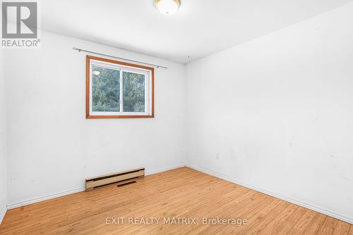 21111 Concession Rd 8 Road, South Glengarry, ON - Indoor Photo Showing Other Room