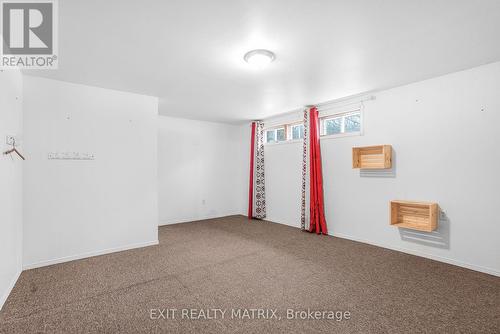 21111 Concession Rd 8 Road, South Glengarry, ON - Indoor Photo Showing Other Room