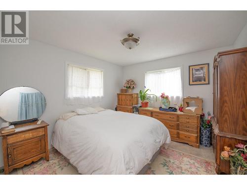 398 Albers Road, Lumby, BC - Indoor Photo Showing Bedroom