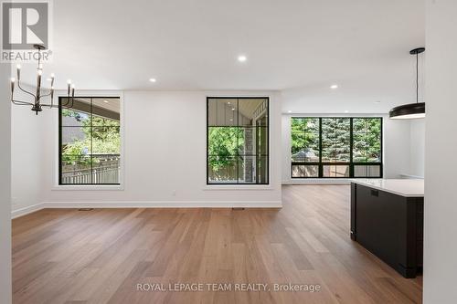 688 Hillcrest Avenue, Ottawa, ON - Indoor Photo Showing Other Room