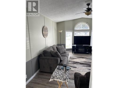 27 3889 Muller Avenue, Terrace, BC - Indoor Photo Showing Living Room