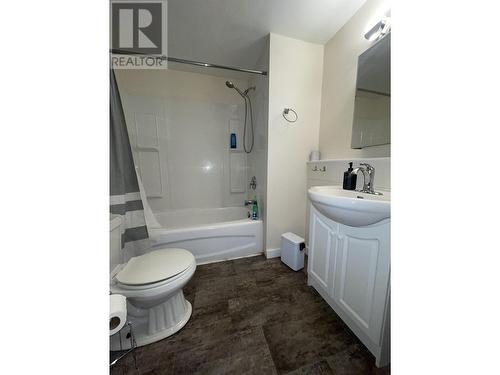 3465 Parmenter Avenue, Terrace, BC - Indoor Photo Showing Bathroom