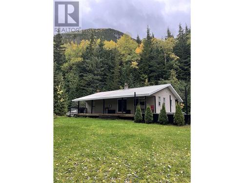 3465 Parmenter Avenue, Terrace, BC - Outdoor