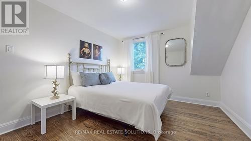 101 Brookview Drive, Toronto, ON - Indoor Photo Showing Bedroom