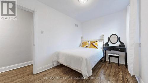 101 Brookview Drive, Toronto, ON - Indoor Photo Showing Bedroom