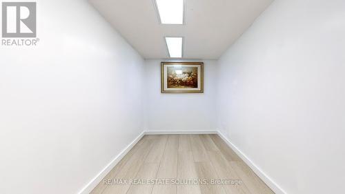 101 Brookview Drive, Toronto, ON - Indoor Photo Showing Other Room