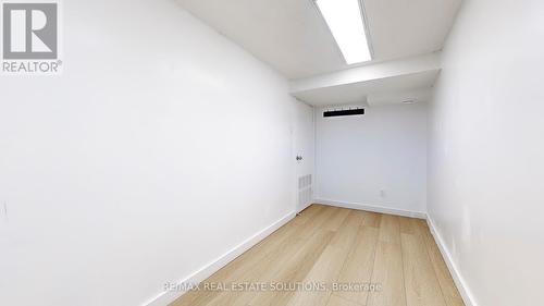 101 Brookview Drive, Toronto, ON - Indoor Photo Showing Other Room