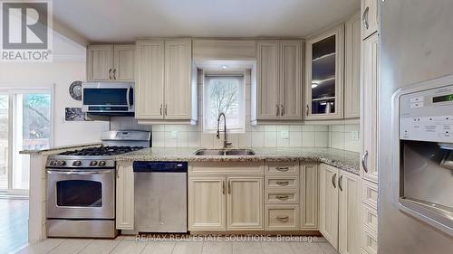 101 Brookview Drive, Toronto, ON - Indoor Photo Showing Kitchen With Double Sink