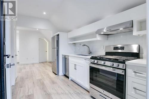 D - 43 Cecil Street, Toronto, ON - Indoor Photo Showing Kitchen With Upgraded Kitchen