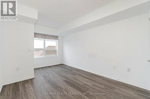 18 - 30 Via Rosedale, Brampton, ON - Indoor Photo Showing Other Room