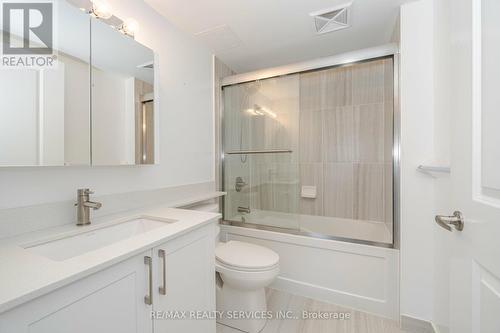 18 - 30 Via Rosedale, Brampton, ON - Indoor Photo Showing Bathroom