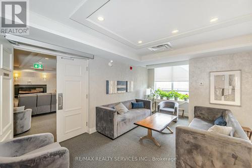 318 - 30 Via Rosedale, Brampton, ON - Indoor Photo Showing Living Room